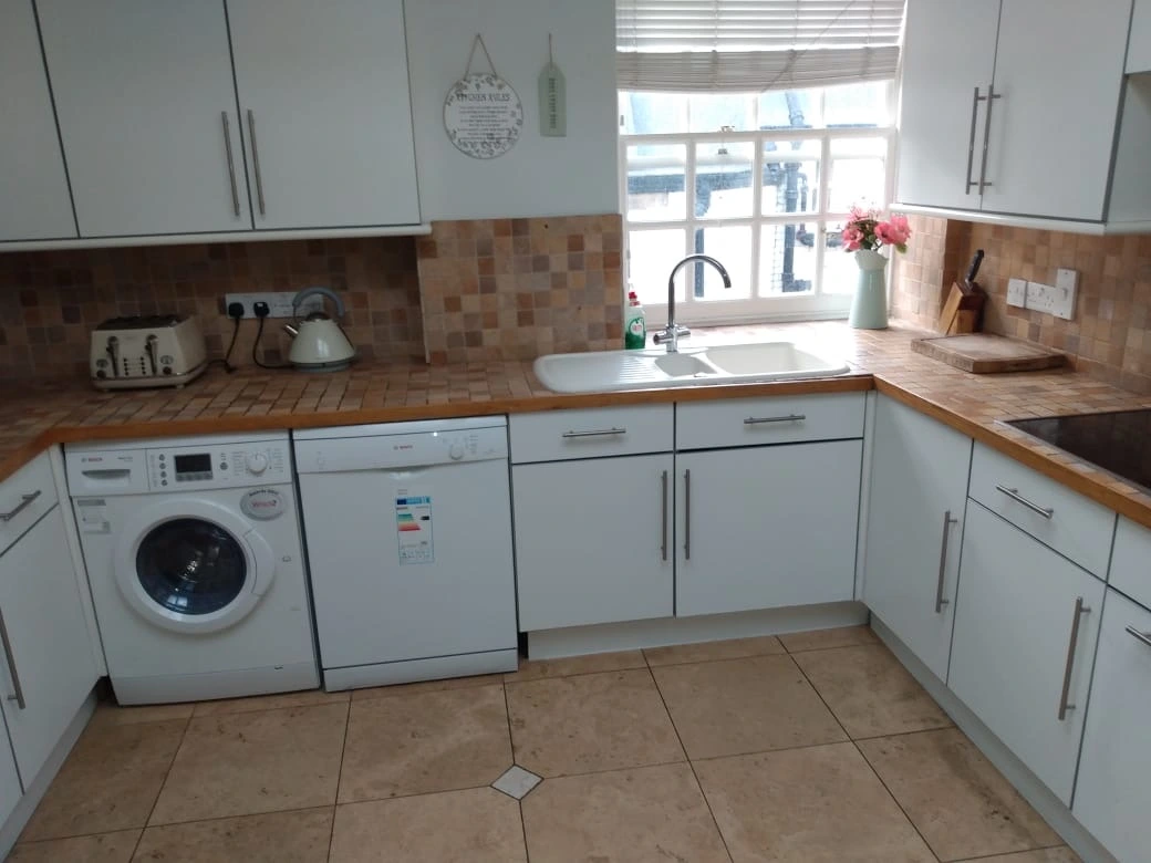 Kitchen Deep Cleaning Services in London